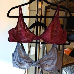 VS Victoria's Secret Unlined Body by Victoria Plunge Bra